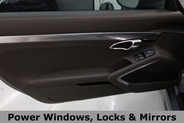 Porsche 718 Boxster Vehicle Image 49