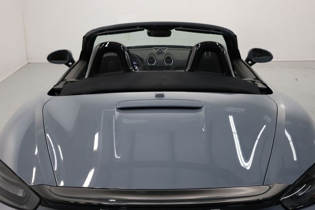 Porsche 718 Boxster Vehicle Image 74