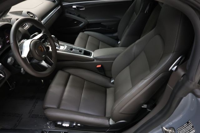 Porsche 718 Boxster Vehicle Image 85