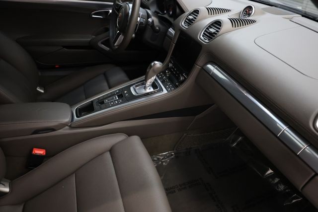 Porsche 718 Boxster Vehicle Image 88