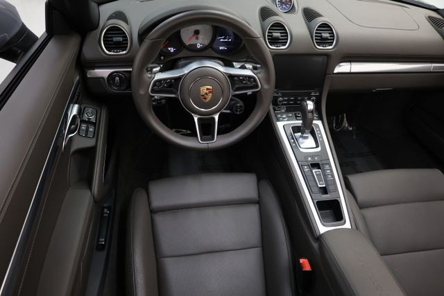 Porsche 718 Boxster Vehicle Image 90