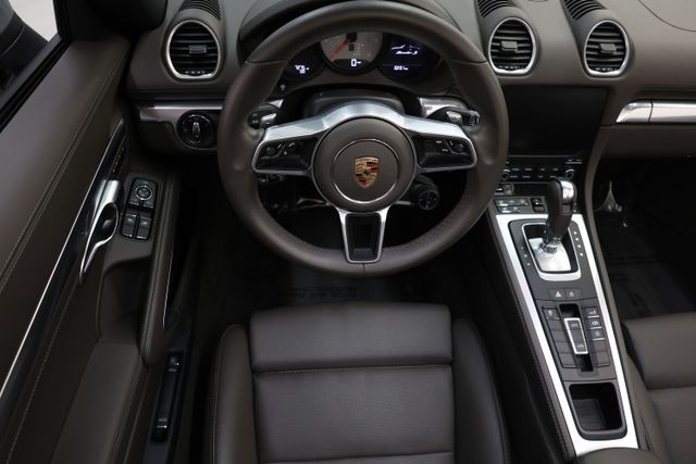 Porsche 718 Boxster Vehicle Image 91