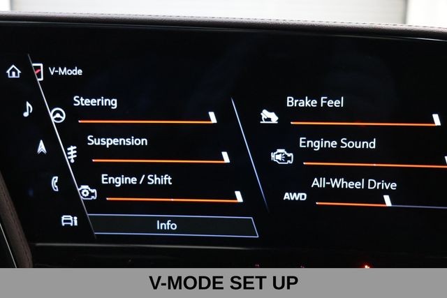 Cadillac Escalade ESV Vehicle Image 36