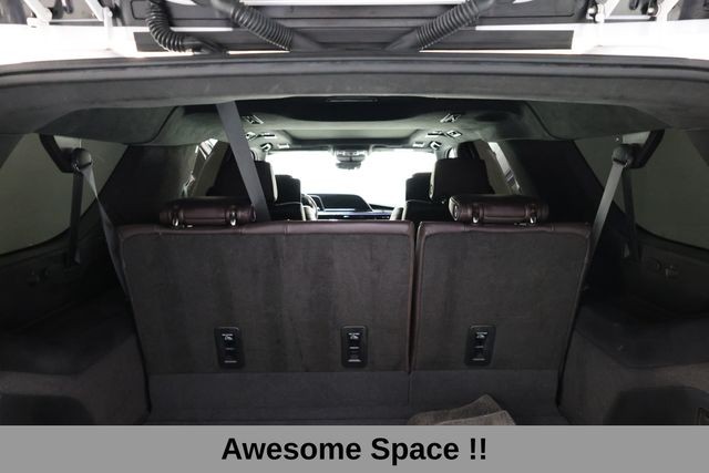 Cadillac Escalade ESV Vehicle Image 58