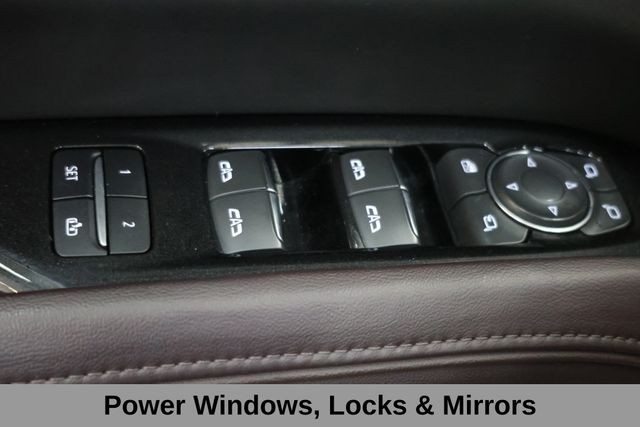 Cadillac Escalade ESV Vehicle Image 59