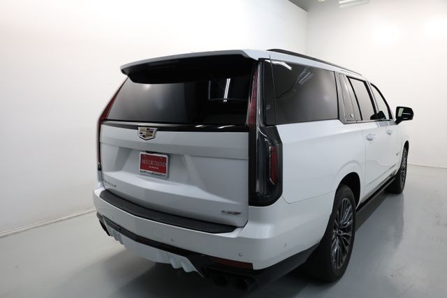 Cadillac Escalade ESV Vehicle Image 73