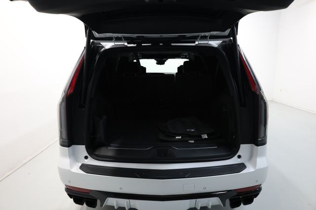 Cadillac Escalade ESV Vehicle Image 74
