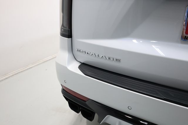 Cadillac Escalade ESV Vehicle Image 76
