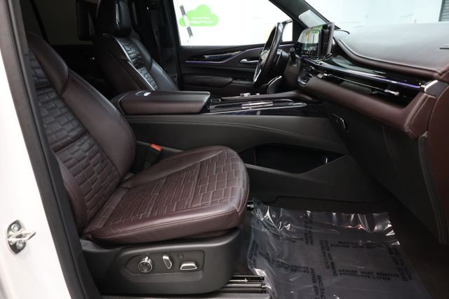 Cadillac Escalade ESV Vehicle Image 88