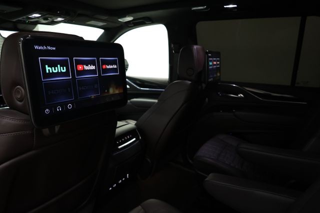 Cadillac Escalade ESV Vehicle Image 90