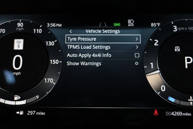 Land Rover Range Rover Vehicle Image 98