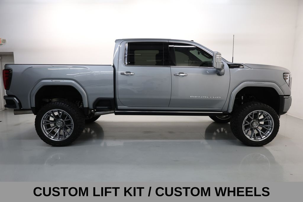 GMC Sierra 2500HD Vehicle Full-screen Gallery Image 05