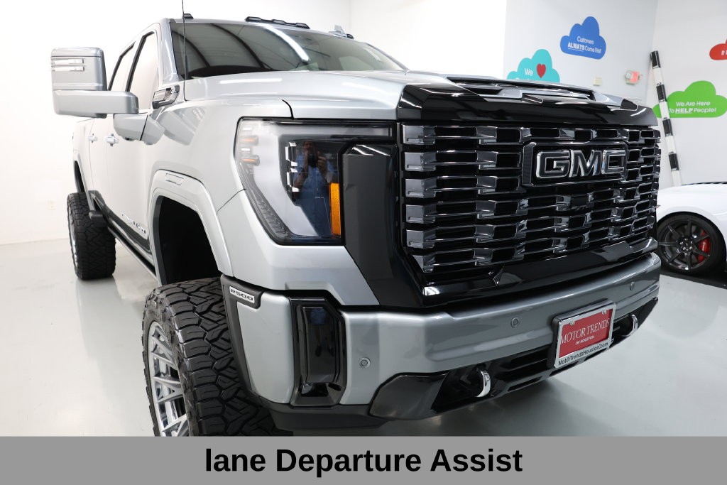 GMC Sierra 2500HD Vehicle Full-screen Gallery Image 33