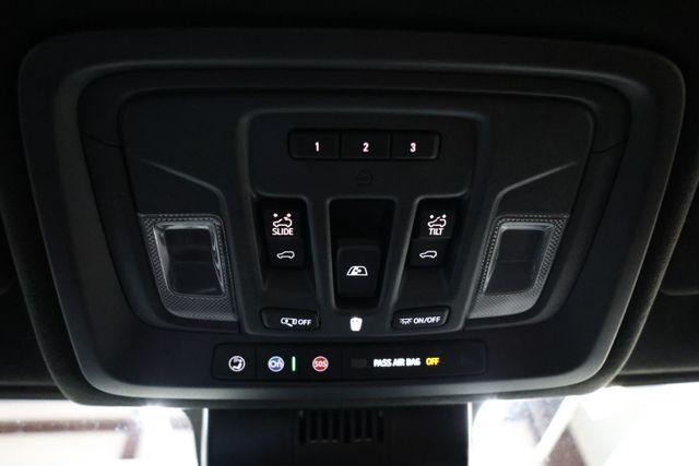 GMC Sierra 2500HD Vehicle Image 116