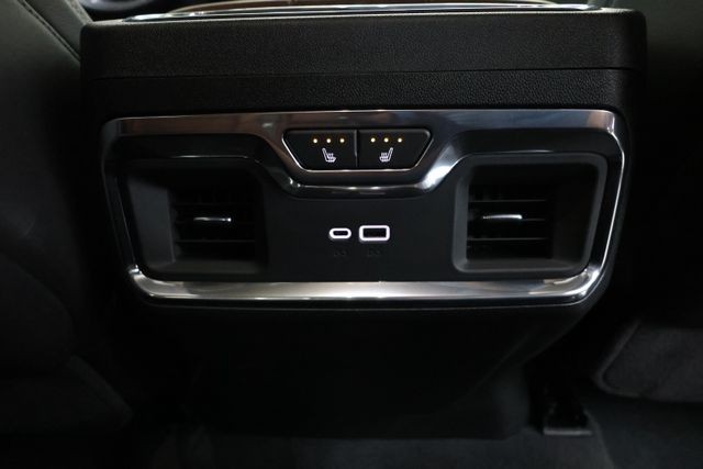 GMC Sierra 2500HD Vehicle Image 117