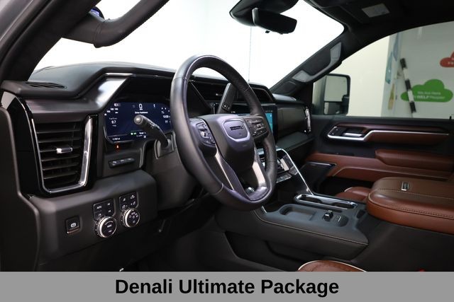 GMC Sierra 2500HD Vehicle Image 14