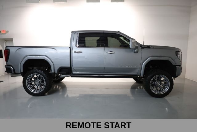 GMC Sierra 2500HD Vehicle Image 32