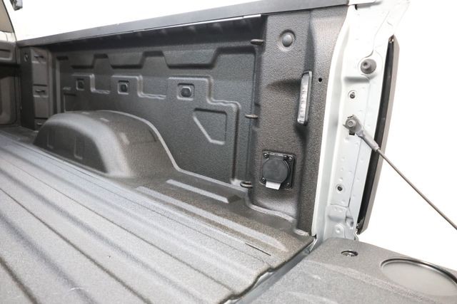 GMC Sierra 2500HD Vehicle Image 90