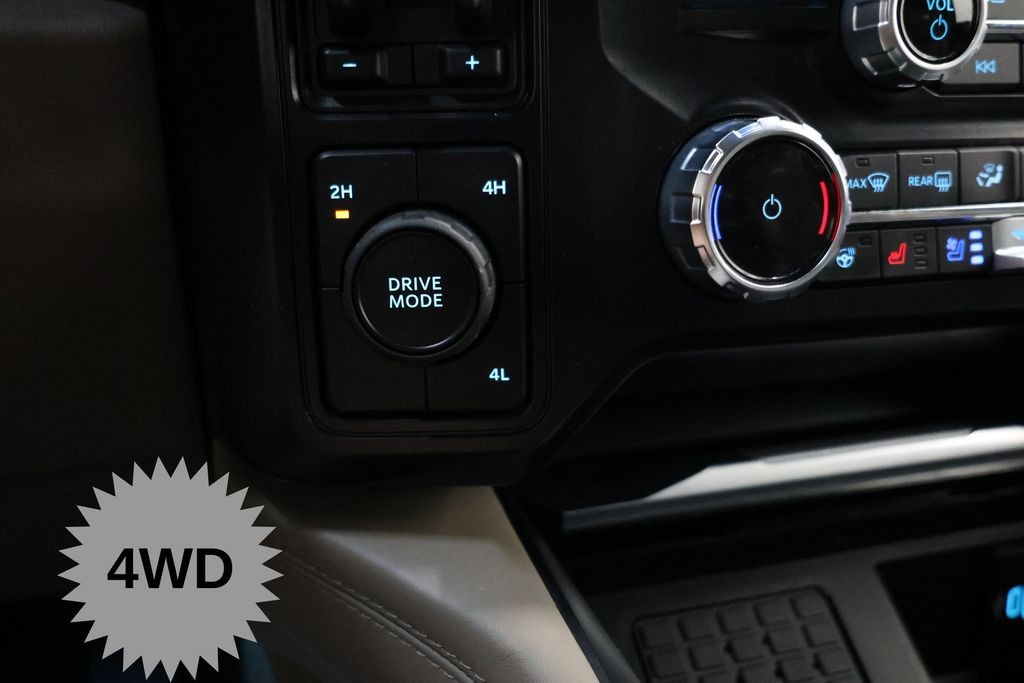 Ford F-450SD Vehicle Full-screen Gallery Image 29