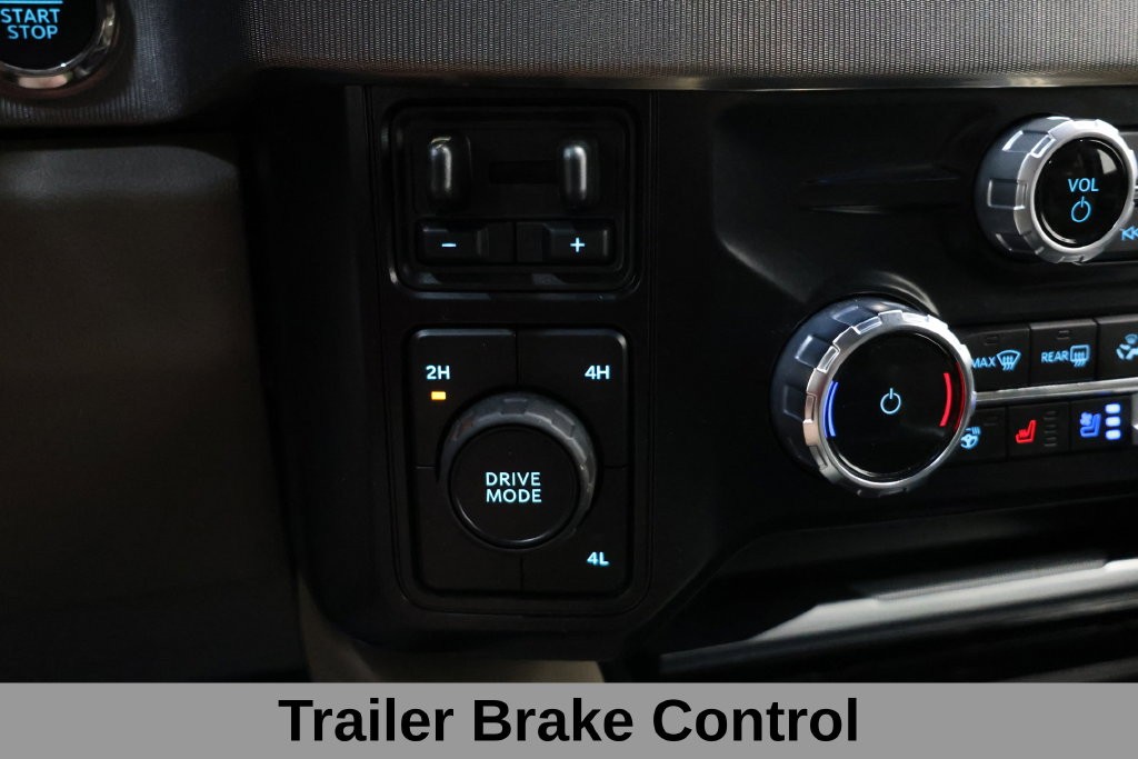 Ford F-450SD Vehicle Full-screen Gallery Image 55