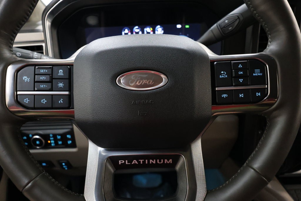 Ford F-450SD Vehicle Full-screen Gallery Image 99