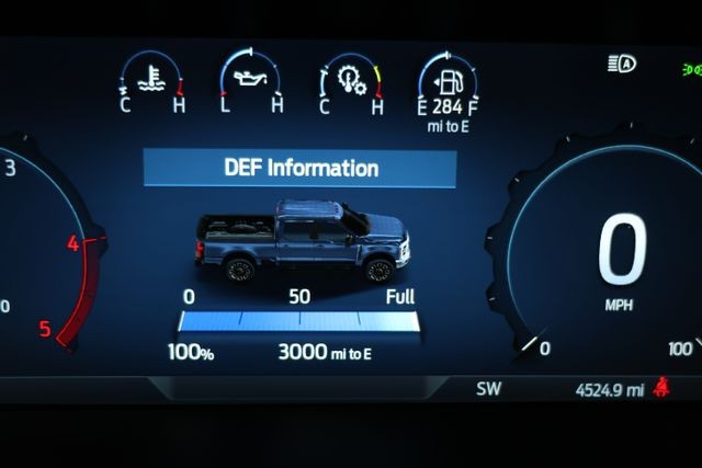 Ford F-450SD Vehicle Image 110