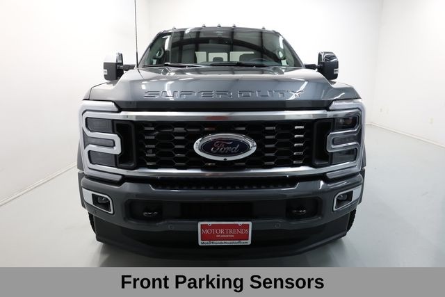 Ford F-450SD Vehicle Image 32