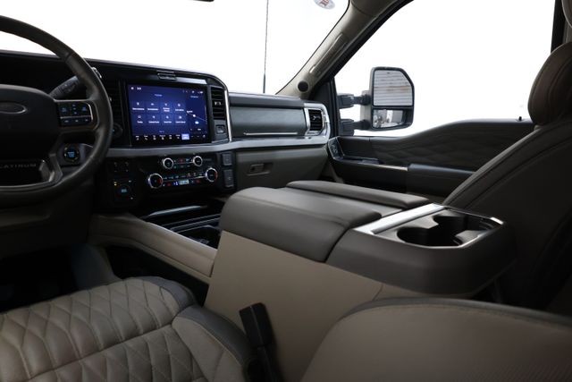 Ford F-450SD Vehicle Image 90