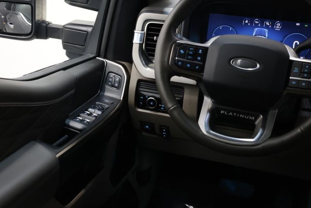 Ford F-450SD Vehicle Image 98