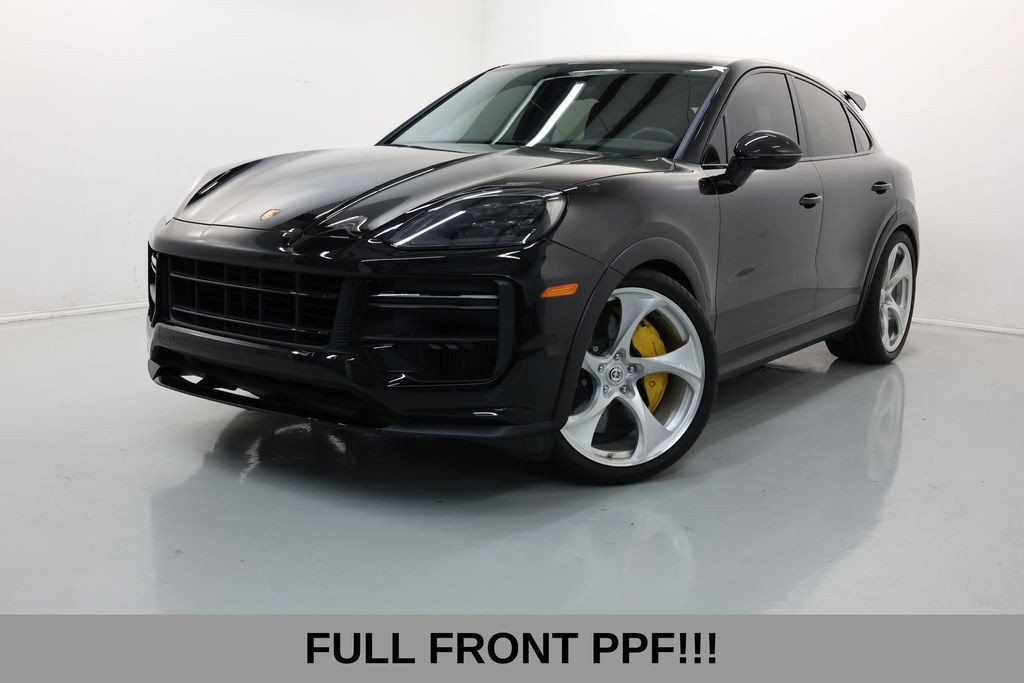 Porsche Cayenne Coupe Vehicle Full-screen Gallery Image 04