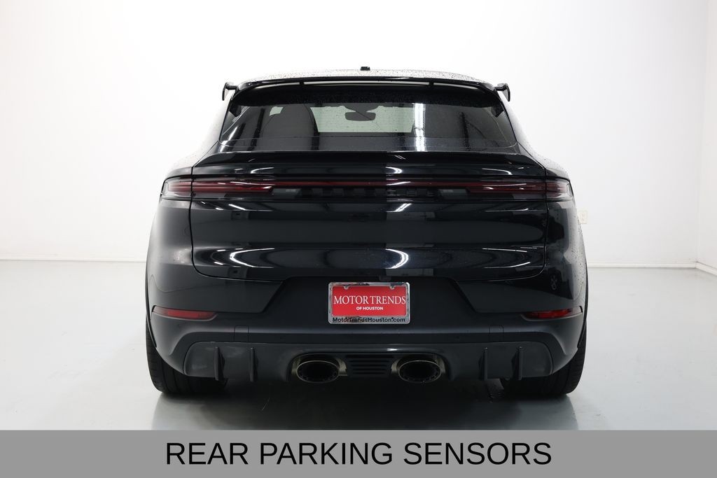 Porsche Cayenne Coupe Vehicle Full-screen Gallery Image 22