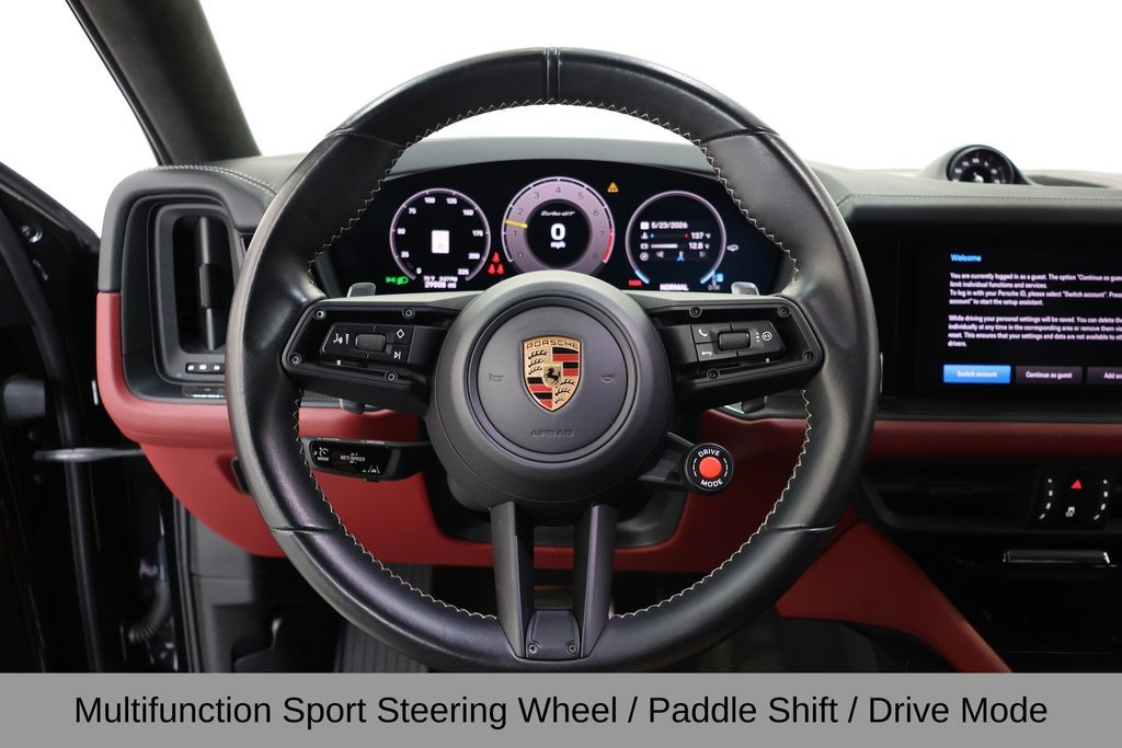 Porsche Cayenne Coupe Vehicle Full-screen Gallery Image 33