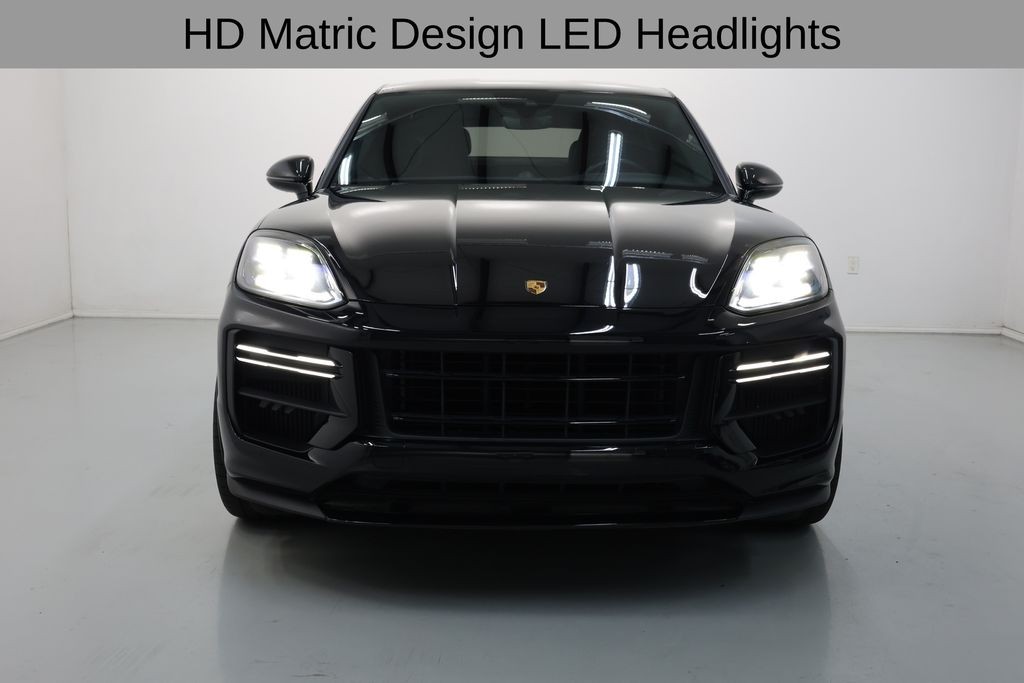 Porsche Cayenne Coupe Vehicle Full-screen Gallery Image 39