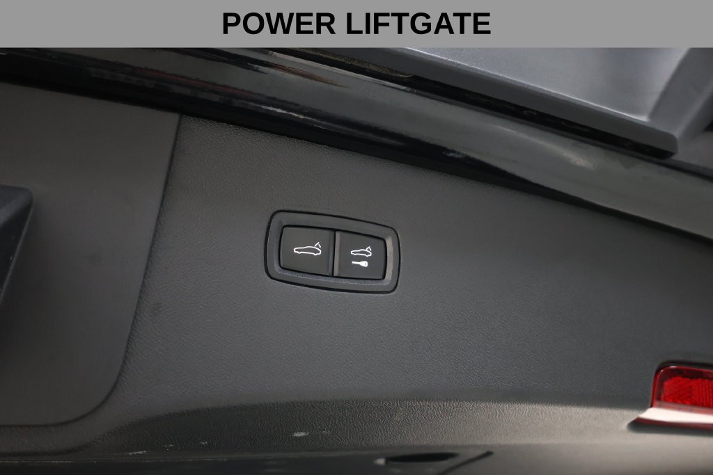 Porsche Cayenne Coupe Vehicle Full-screen Gallery Image 43