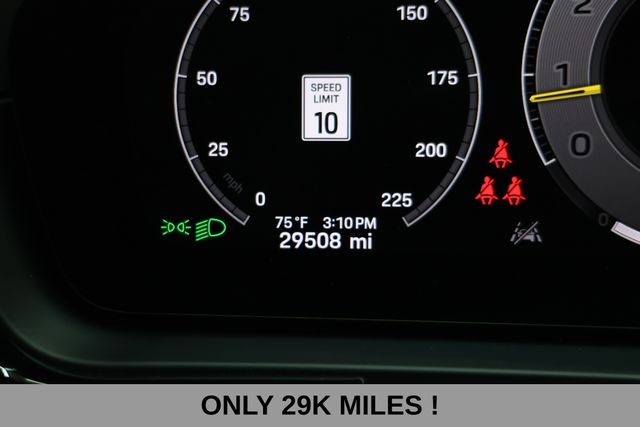 Porsche Cayenne Coupe Vehicle Image 05