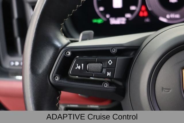 Porsche Cayenne Coupe Vehicle Image 35