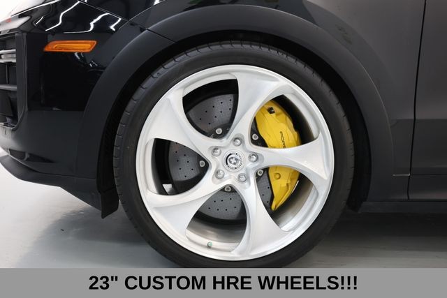 Porsche Cayenne Coupe Vehicle Image 37