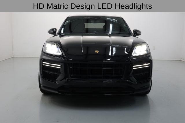 Porsche Cayenne Coupe Vehicle Image 39