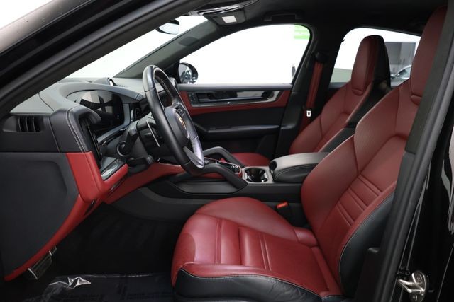 Porsche Cayenne Coupe Vehicle Image 50