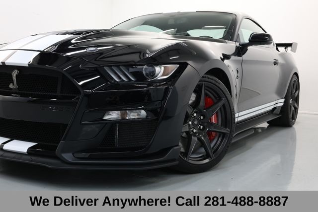 Ford Mustang Vehicle Image 03