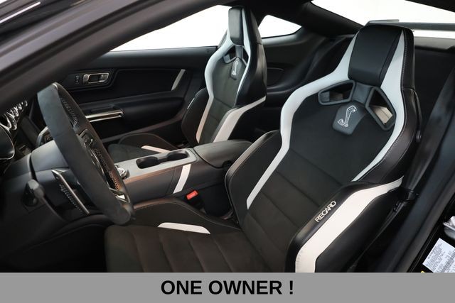 Ford Mustang Vehicle Image 11