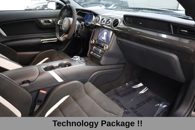 Ford Mustang Vehicle Image 13