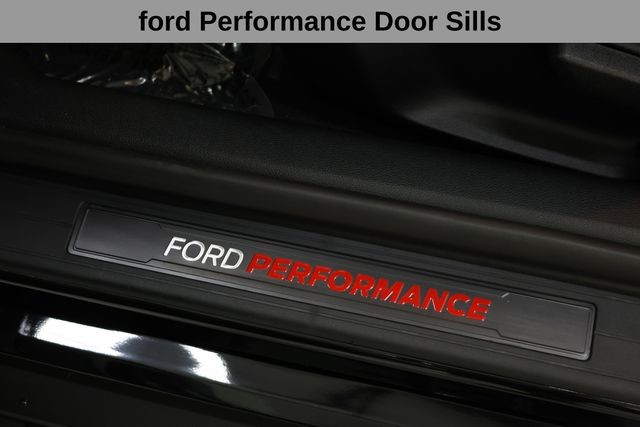 Ford Mustang Vehicle Image 34