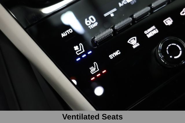 Porsche Cayenne Vehicle Image 33