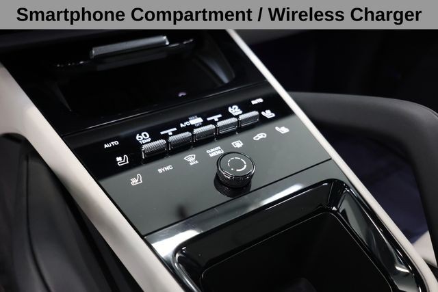 Porsche Cayenne Vehicle Image 38