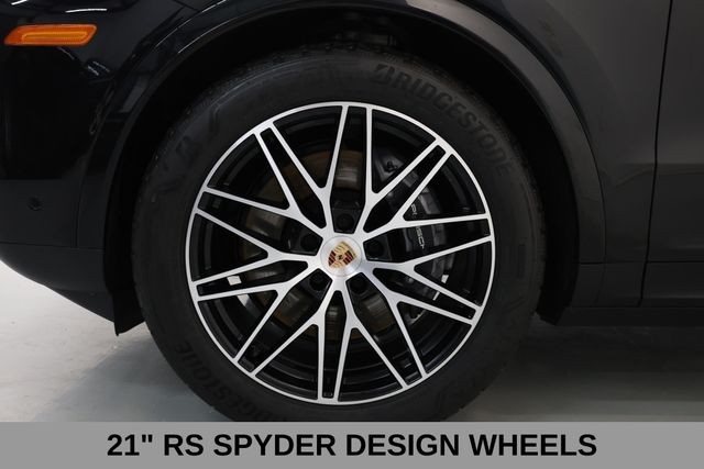Porsche Cayenne Vehicle Image 44