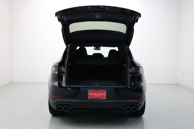 Porsche Cayenne Vehicle Image 54