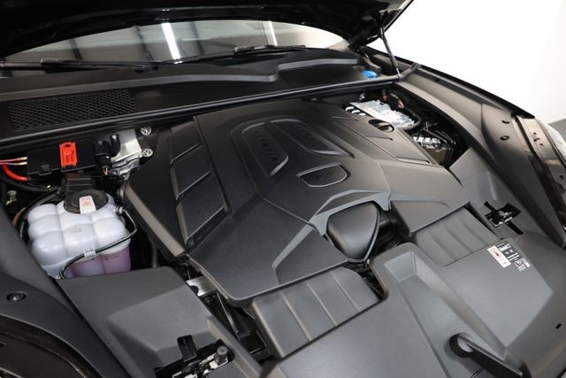 Porsche Cayenne Vehicle Image 68