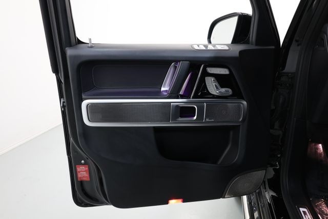 Mercedes-Benz G-Class Vehicle Image 56