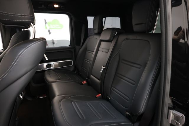 Mercedes-Benz G-Class Vehicle Image 60
